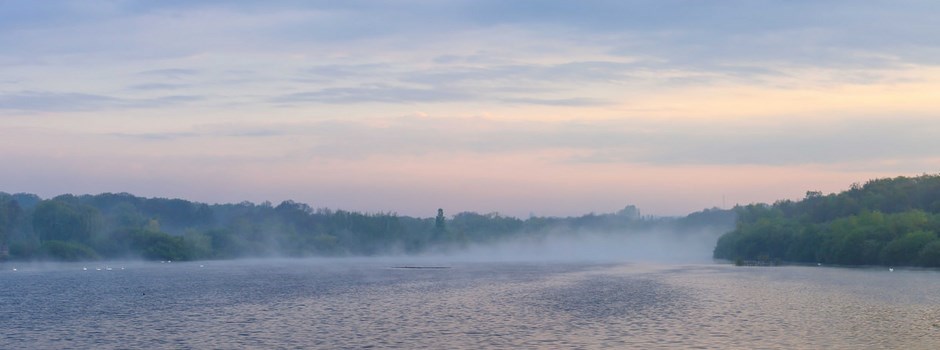 Mist on the water at Ruislip Lido