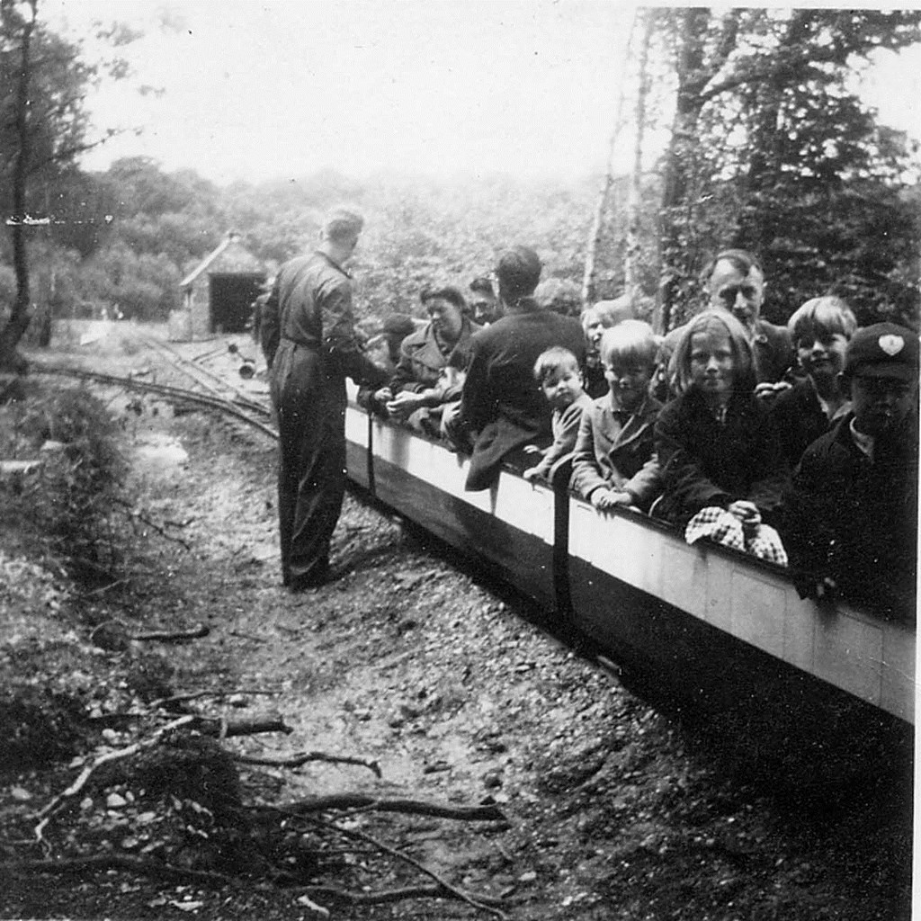 Ruislip Lido Railway Taken In 1945